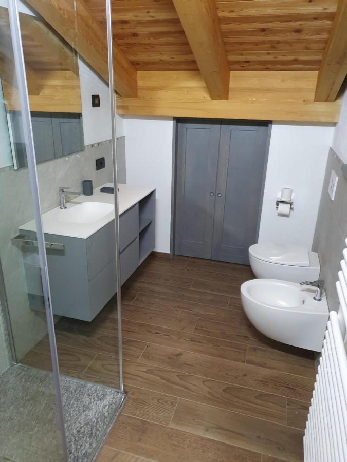 Casa Vacanza Lo Nano Fenis Εξωτερικό φωτογραφία