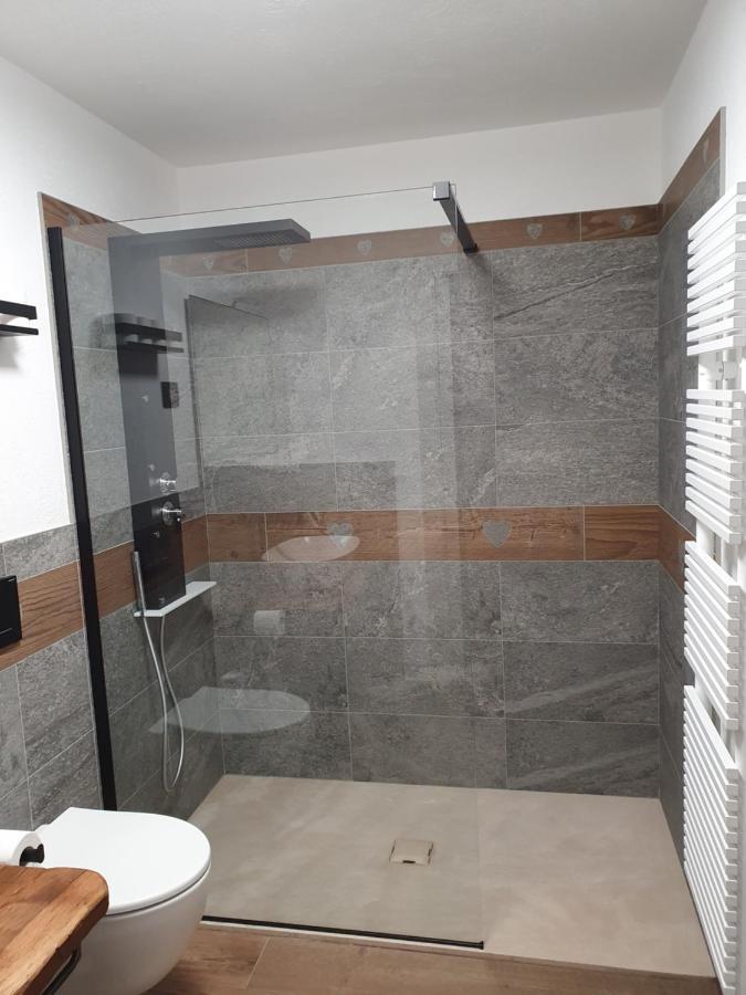 Casa Vacanza Lo Nano Fenis Εξωτερικό φωτογραφία