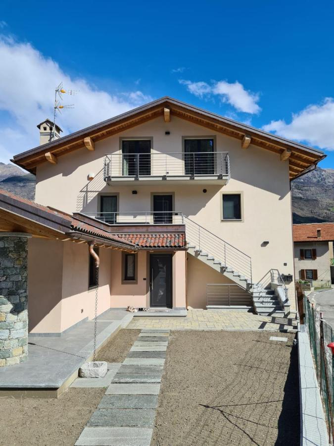 Casa Vacanza Lo Nano Fenis Εξωτερικό φωτογραφία