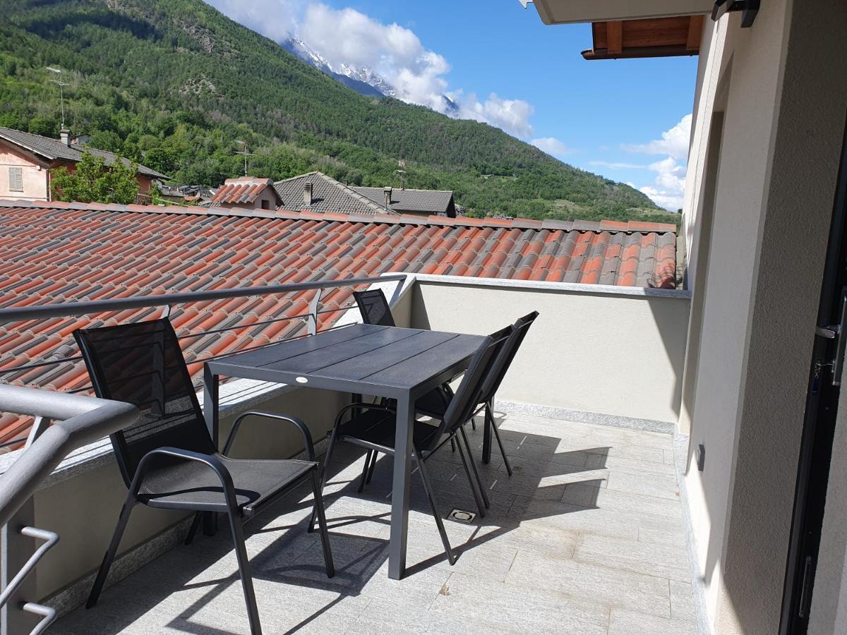 Casa Vacanza Lo Nano Fenis Εξωτερικό φωτογραφία